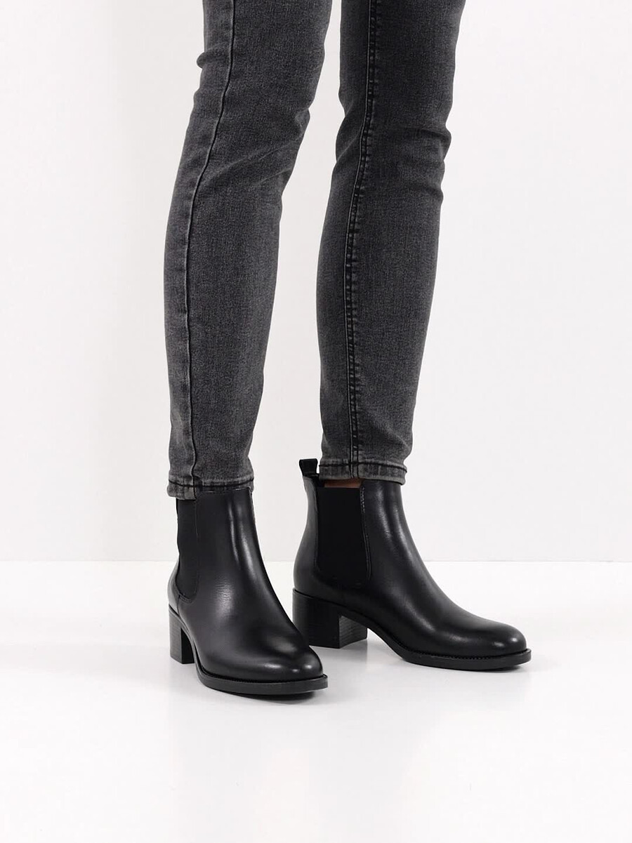 cuoio chelsea boot - nero 1-25026-41-001 compra tamaris stivaletti online