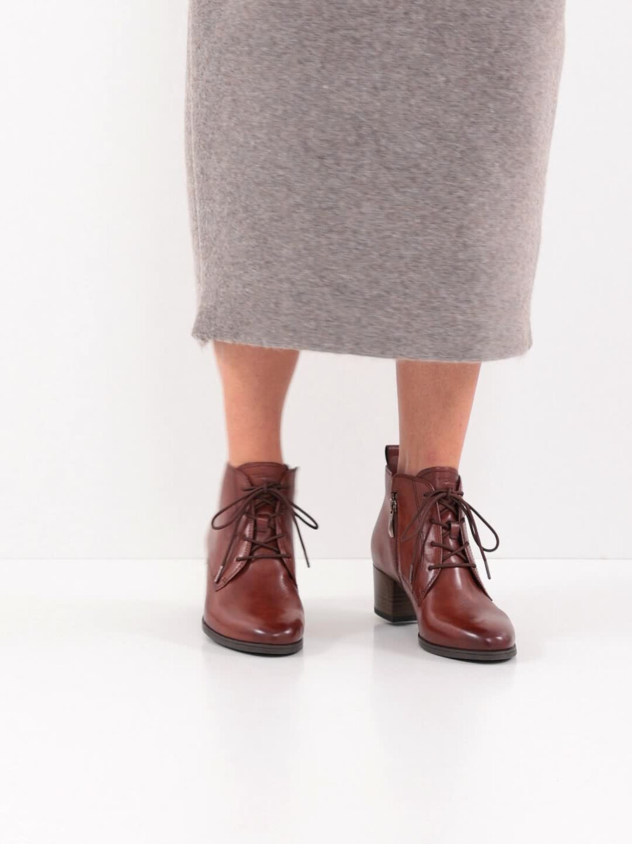bootie in pelle - marrone 1-25131-43-305 compra tamaris stivaletti online