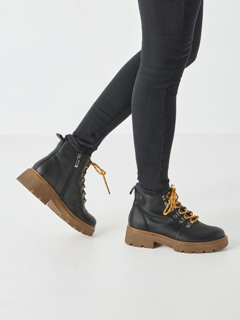 bootie nero 1-25212-45-001 compra tamaris stivaletti online