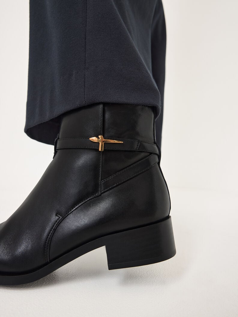bootie in pelle - nero 1-25321-43-001 compra tamaris stivaletti online