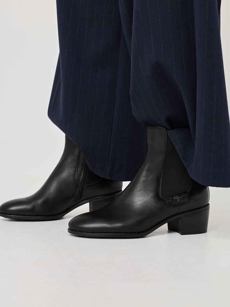 cuoio chelsea boot - nero 1-25325-45-003 compra tamaris stivaletti online