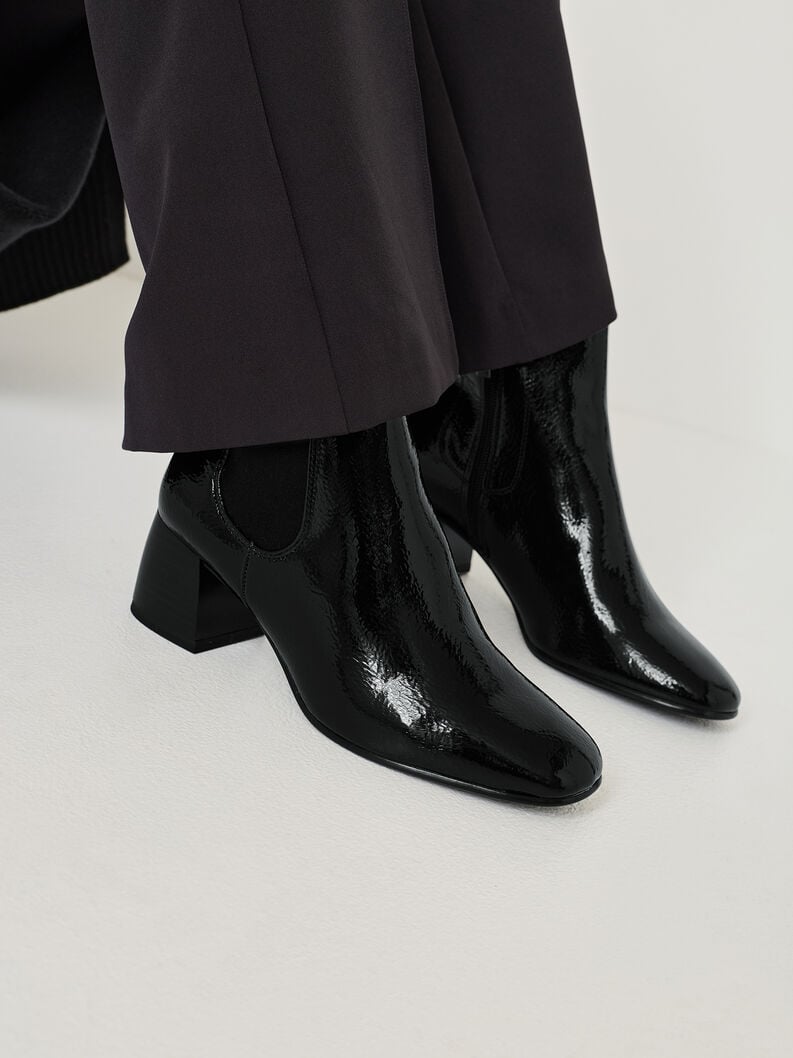 chelsea boot - nero 1-25327-45-018 compra tamaris stivaletti online