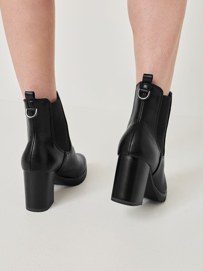 chelsea boot - nero 1-25351-41-001 compra tamaris stivaletti online