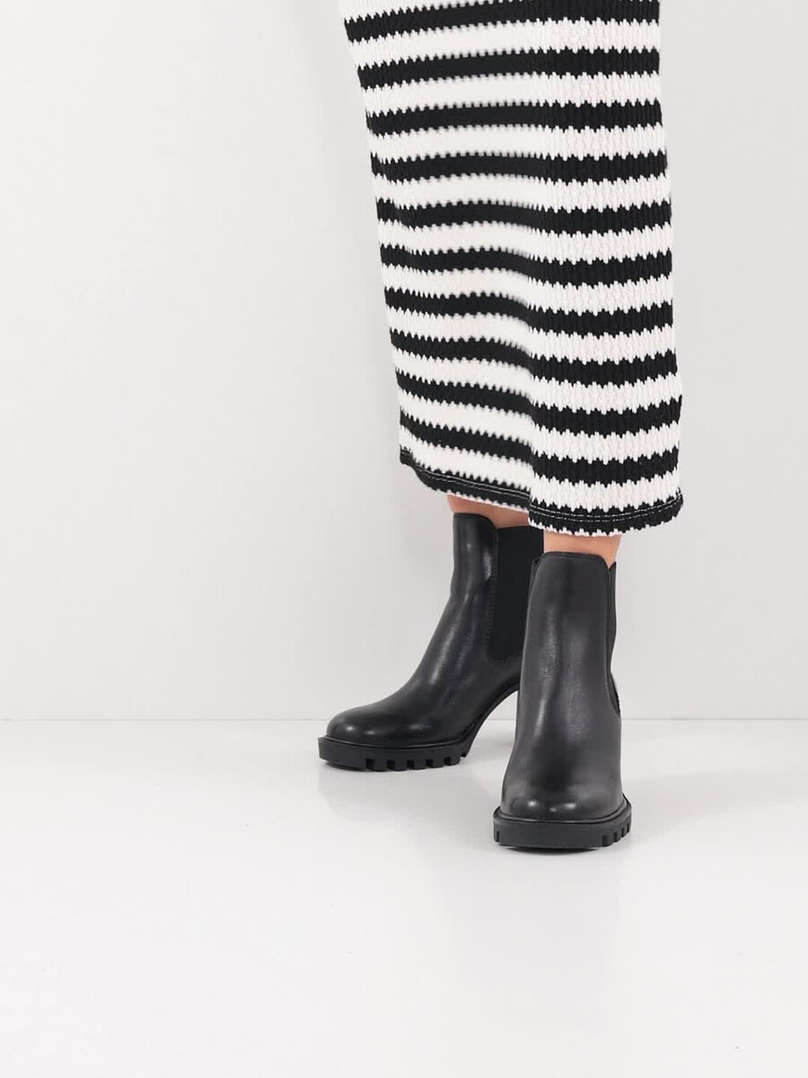 chelsea boot - nero 1-25371-45-020 compra tamaris stivaletti online