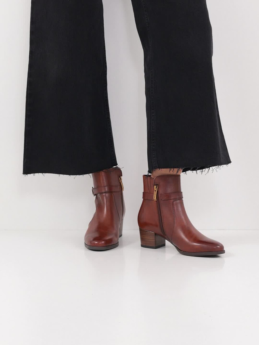 bootie in pelle - marrone 1-25373-45-305 compra tamaris stivaletti online