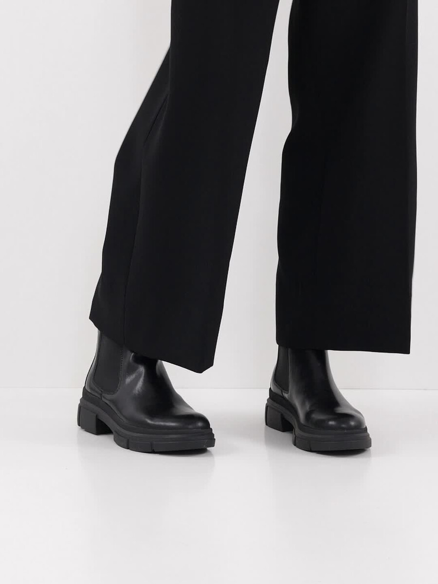 chelsea boot - nero 1-25826-43-001 compra tamaris stivaletti online