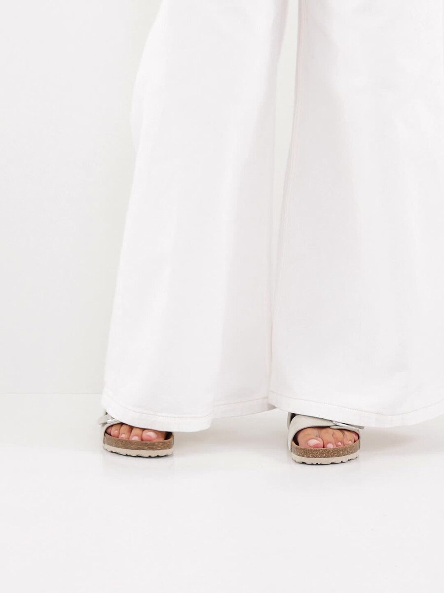 in pelle di mulo verde 1-27543-42-771 compra tamaris muli online