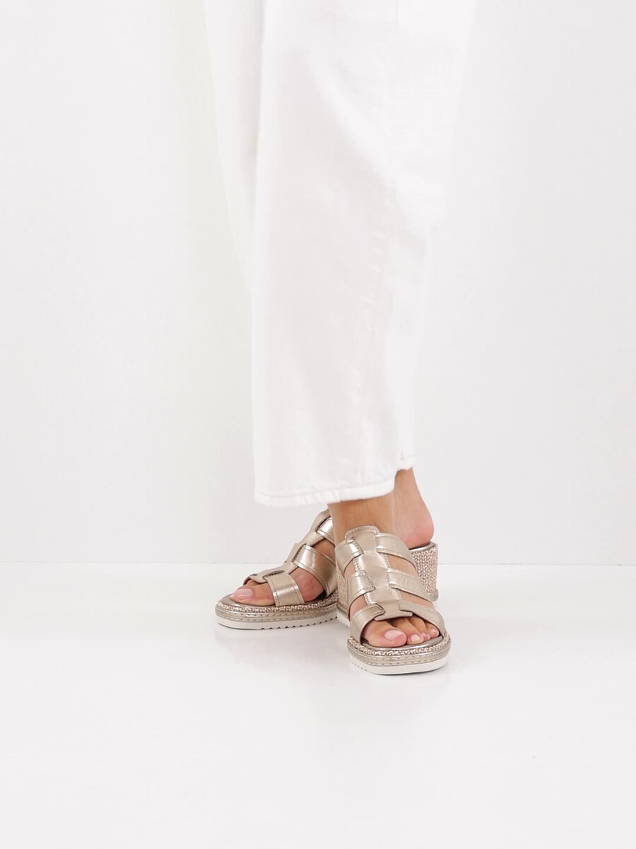 in pelle di mulo metallizzato 1-27217-44-900 compra tamaris muli online