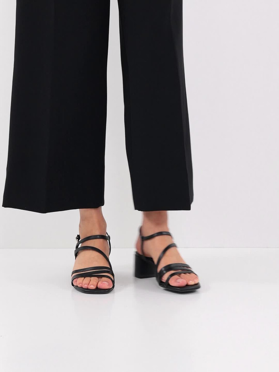 in pelle sandalo con tacco - nero 1-28211-42-001 compra tamaris sandali online
