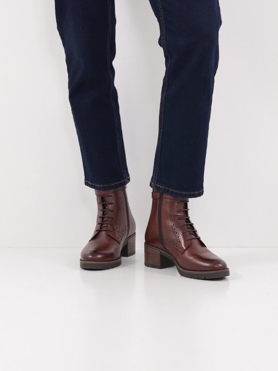 bootie in pelle - marrone 1-25143-45-311 compra tamaris stivaletti online