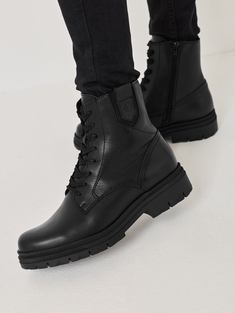bootie in pelle - nero 1-25217-45-003 compra tamaris stivaletti online
