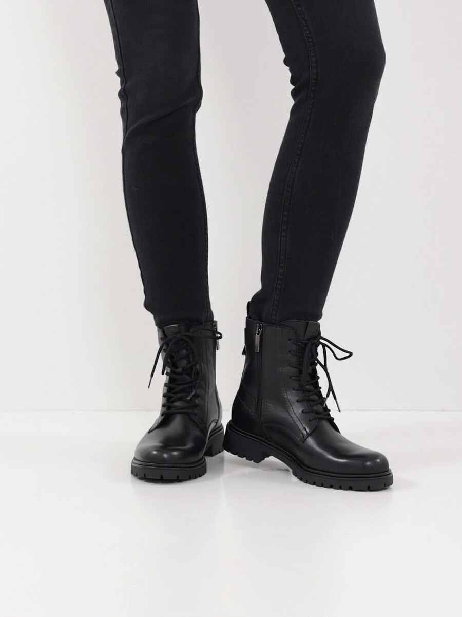 bootie in pelle - nero 1-25402-43-001 compra tamaris stivaletti online