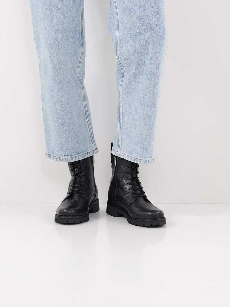 bootie in pelle - nero 1-25402-43-028 compra tamaris stivaletti online