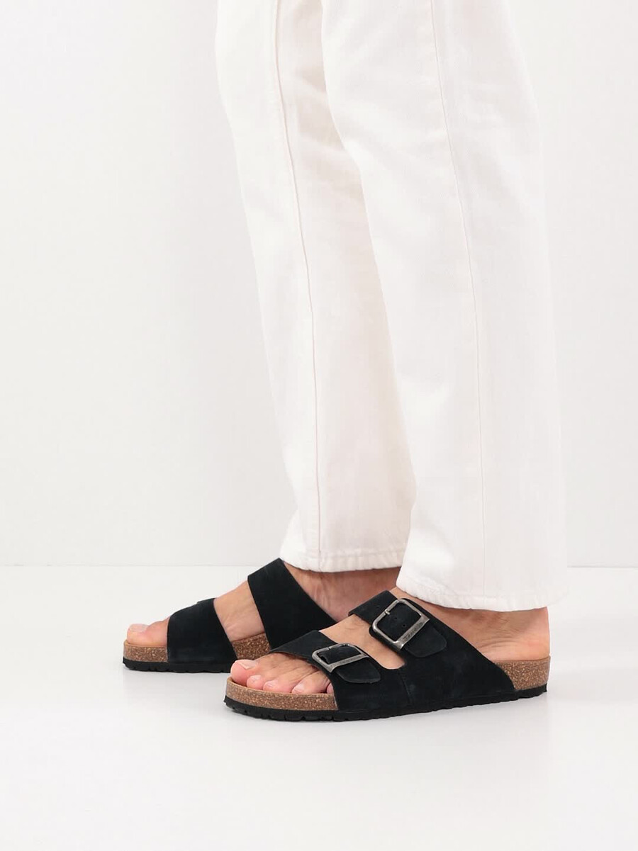 in pelle di mulo nero 1-17400-44-001 compra tamaris muli online