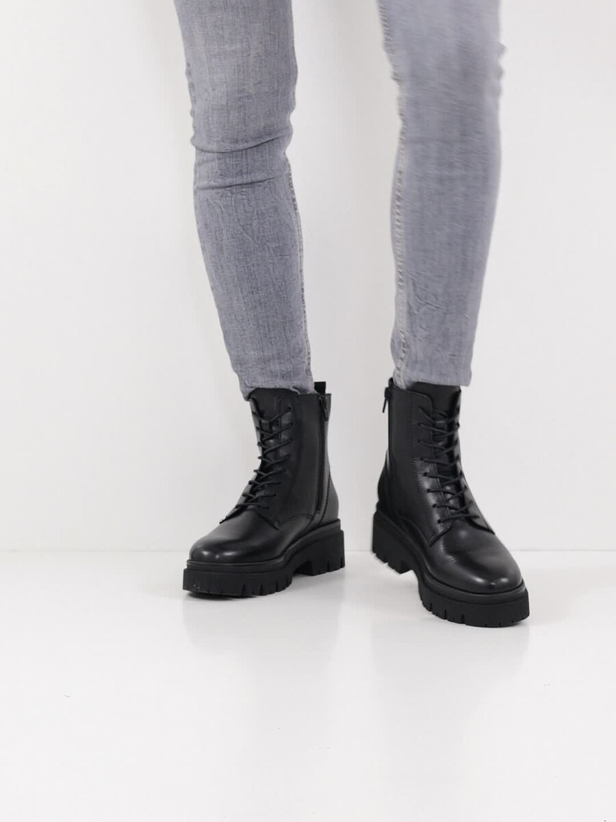 bootie in pelle - nero 1-25268-45-001 compra tamaris stivaletti online