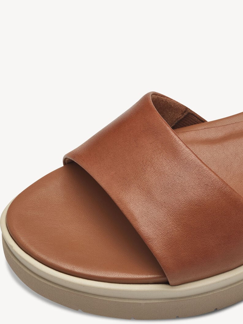 in pelle con tacco sandalo marrone 8-88708-42-440 compra tamaris sandali online