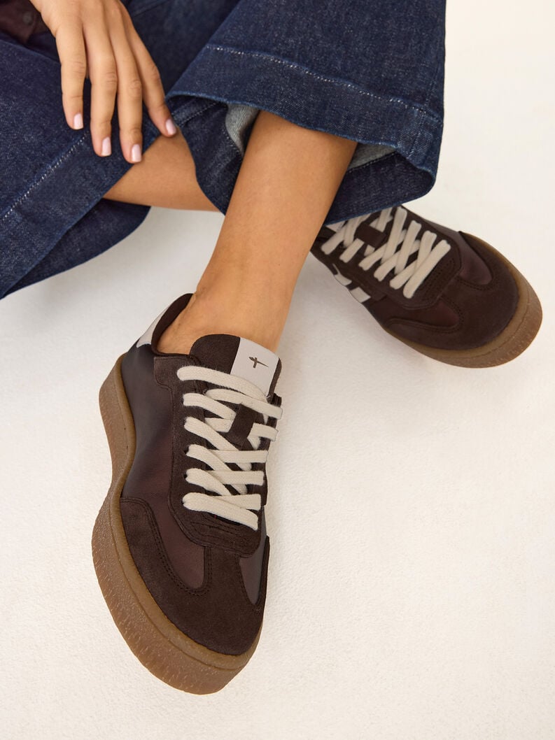 sneaker in pelle - marrone 1-23723-44-323 compra tamaris sneakers online