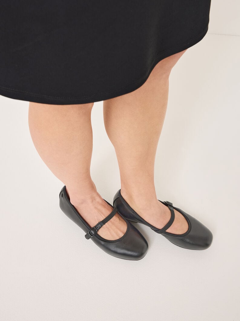ballerina in pelle - nero 8-82107-44-001 compra tamaris ampia ballerine online