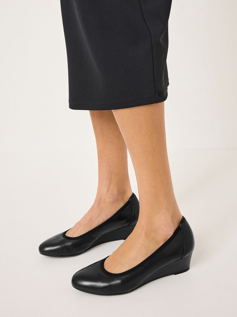pelle wedge pompe - nero 1-22320-42-003 compra tamaris pompe online