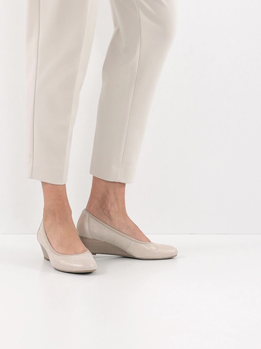 pelle wedge pompe - beige 1-22320-42-179 compra tamaris pompe online