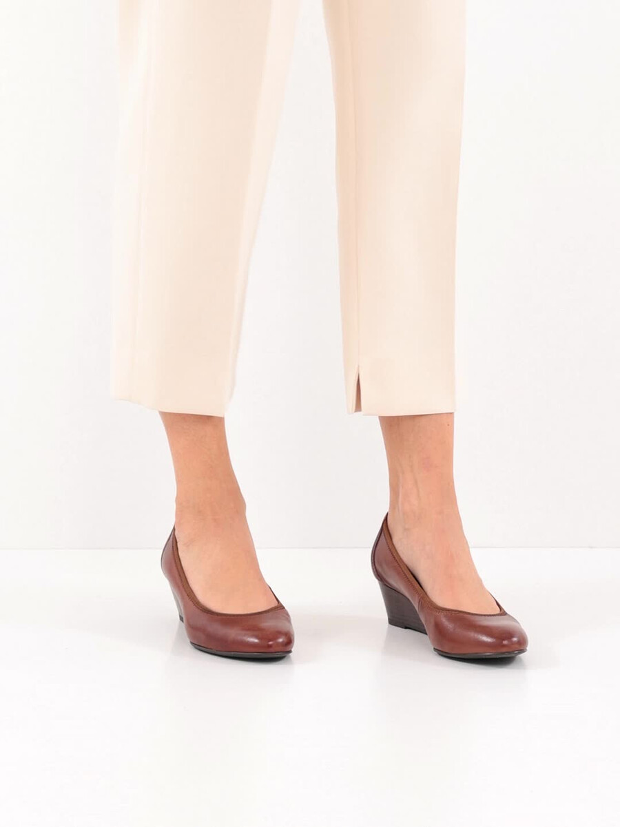 pelle wedge pompe - marrone 1-22320-42-356 compra tamaris pompe online